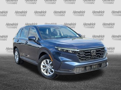 Used 2024 Honda CR-V LX image 2