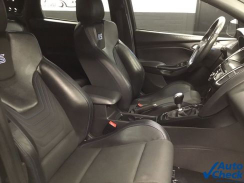 Used 2016 Ford Focus RS image 33