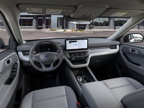 New 2026 Ford Explorer Active w/ Active Comfort Package AWD/4WD image 9