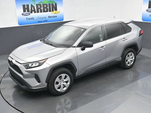 Used 2022 Toyota RAV4 LE FWD image 23