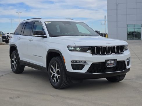 New 2025 Jeep Grand Cherokee Limited w/ Luxury Tech Group II image 3