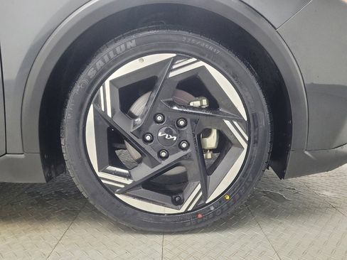 Used 2025 Kia K4 EX image 31