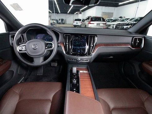 Certified 2025 Volvo V60 B5 Cross Country Plus image 6