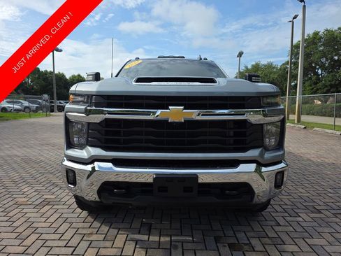 Used 2024 Chevrolet Silverado 2500 LT w/ All Star Edition AWD/4WD image 2