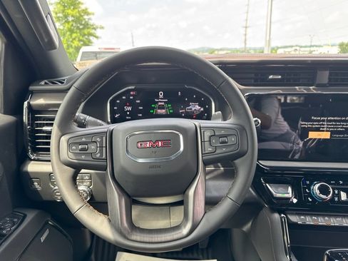 New 2026 GMC Sierra 1500 AT4 w/ AT4 Premium Package AWD/4WD image 23