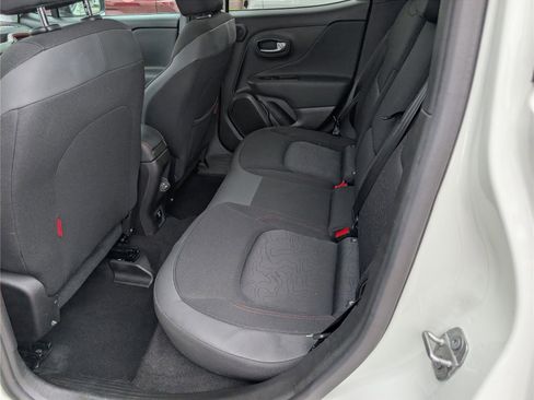 Used 2022 Jeep Renegade Trailhawk w/ Sun/Sound Group AWD/4WD image 14
