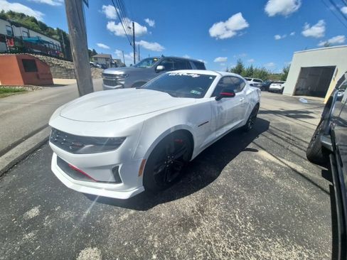 Used 2023 Chevrolet Camaro LT w/ Redline Edition RWD image 4