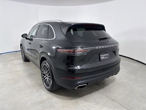 Certified 2019 Porsche Cayenne image 3