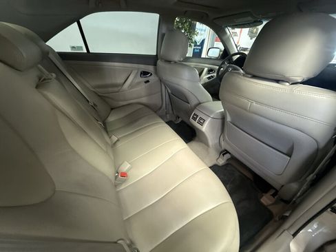Used 2009 Toyota Camry Hybrid FWD image 24