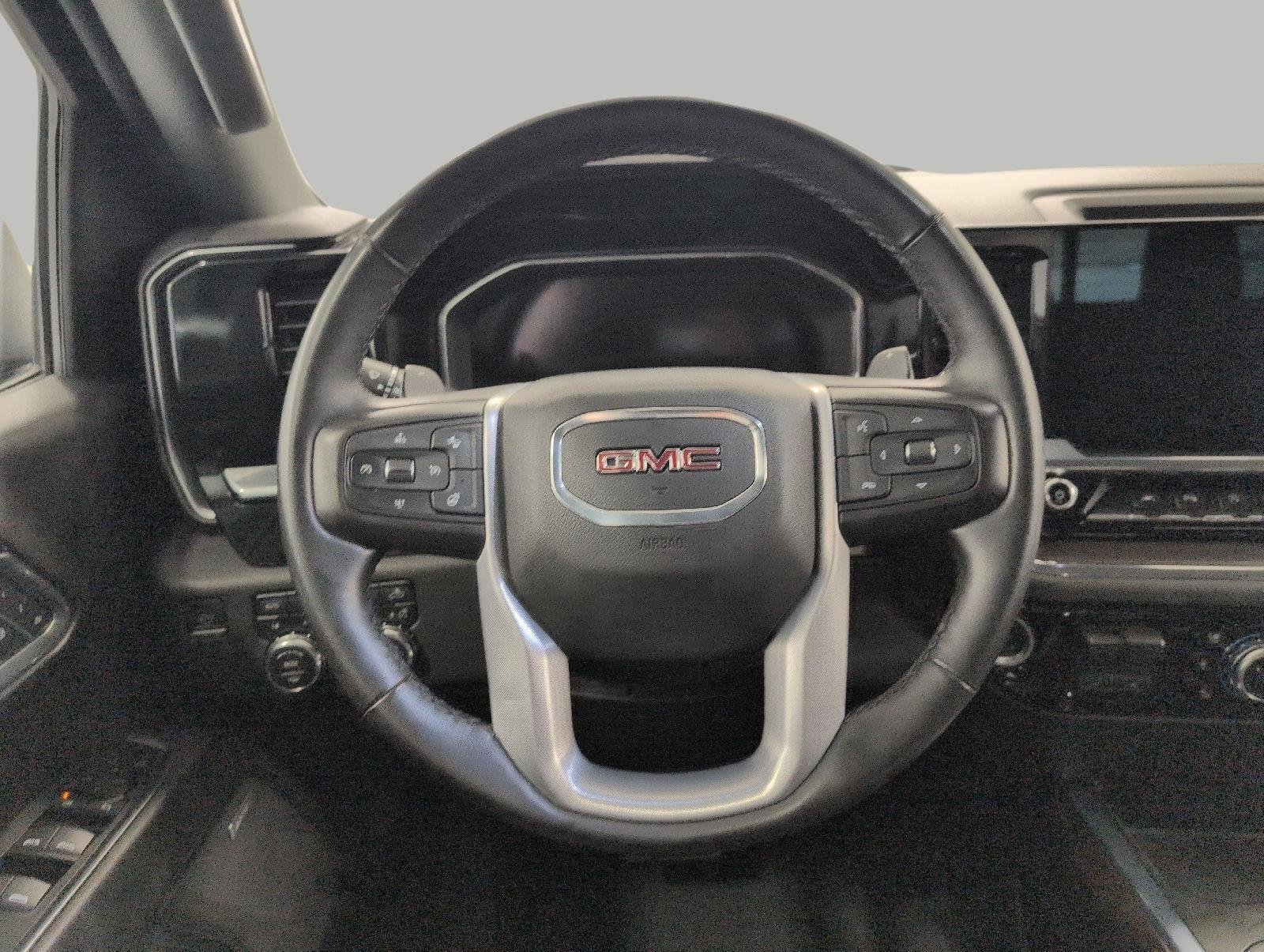Used 2023 GMC Sierra 1500 SLT w/ SLT Premium Plus Package AWD/4WD image 34