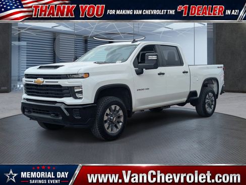 Used 2025 Chevrolet Silverado 2500 Custom w/ Custom Convenience Package AWD/4WD image 1