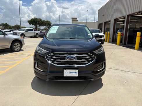 Used 2021 Ford Edge SEL w/ Convenience Package AWD/4WD image 3