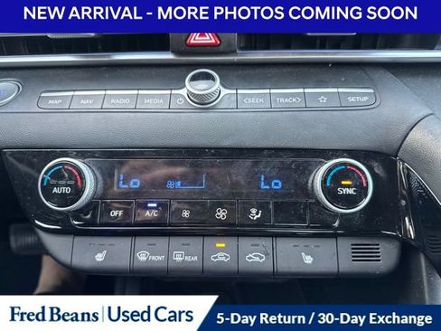 Certified 2024 Hyundai Elantra SEL w/ Convenience Package FWD image 8