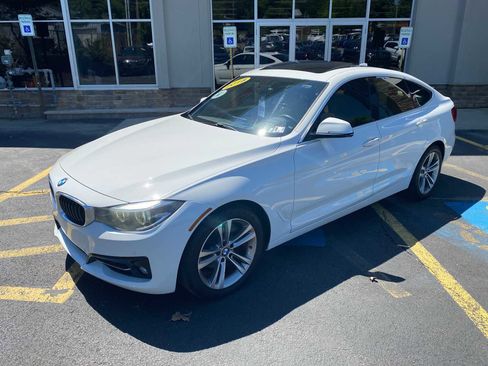 Used 2018 BMW 330i Gran Turismo xDrive AWD/4WD image 2