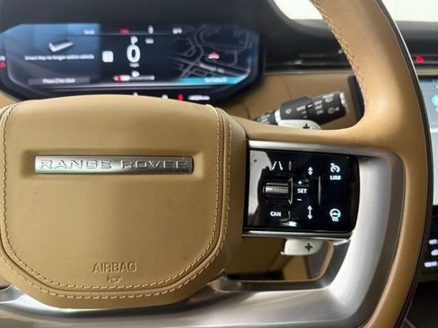 Used 2023 Land Rover Range Rover SE image 17