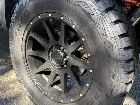 Used 2019 Ford F150 Raptor w/ Equipment Group 802A Luxury image 14