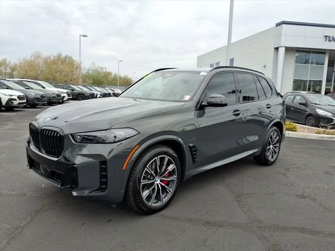 Used 2026 BMW X5 xDrive50e image 6