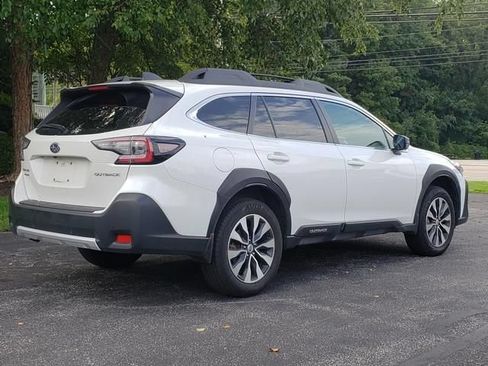 Used 2024 Subaru Outback Limited AWD/4WD image 3
