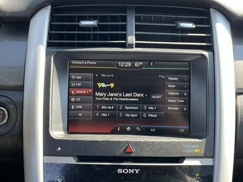 Used 2014 Ford Edge Sport w/ Driver Entry Package image 12