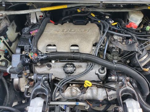 Used 2002 Oldsmobile Silhouette GLS w/ Towing Pkg FWD image 33