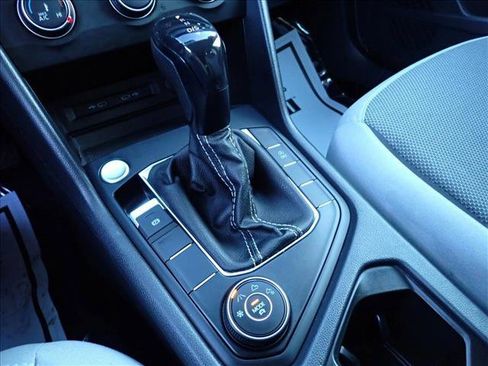 Used 2022 Volkswagen Taos S image 17