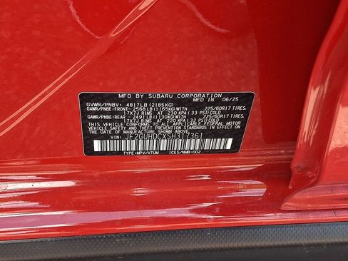Used 2025 Subaru Crosstrek 2.5i Premium AWD/4WD image 17