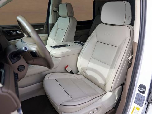 Used 2021 GMC Yukon Denali image 7