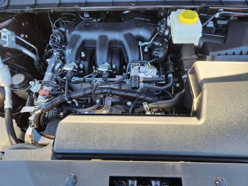 New 2026 Nissan Pathfinder SV AWD/4WD image 28