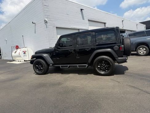 Used 2021 Jeep Wrangler Unlimited Sport AWD/4WD image 20