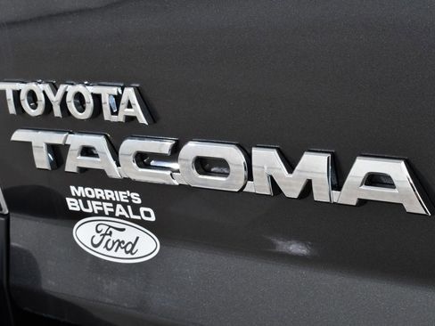 Used 2011 Toyota Tacoma 4x4 Double Cab image 24