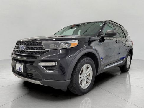 Used 2023 Ford Explorer XLT w/ Equipment Group 202A image 12