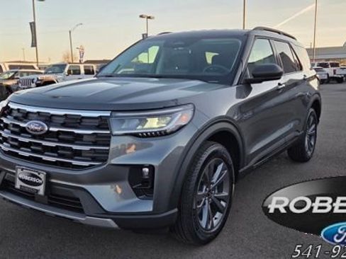 New 2026 Ford Explorer Active w/ Active Comfort Package image 1