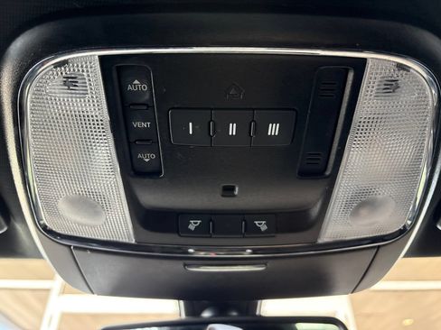Used 2020 Dodge Charger Scat Pack w/ Plus Group RWD image 22