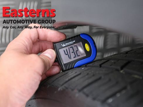 Used 2021 Volkswagen ID.4 Pro RWD image 28