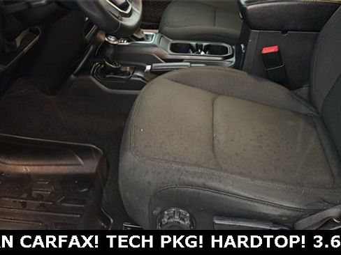 Used 2021 Jeep Wrangler Unlimited Sport image 19