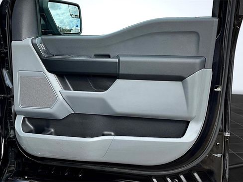 Used 2022 Ford F150 XL w/ Trailer Tow Package image 25