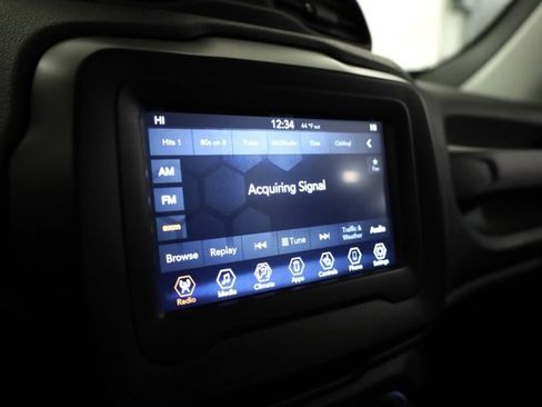 Used 2020 Jeep Renegade Limited image 16