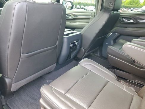 Used 2022 GMC Yukon Denali RWD image 23