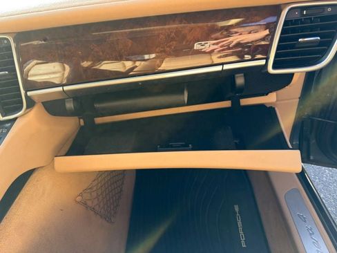 Used 2011 Porsche Panamera 4 image 25