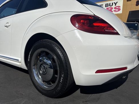 Used 2012 Volkswagen Beetle 2.5 image 32