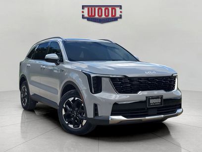 Used 2024 Kia Sorento S w/ Panoramic Sunroof Package