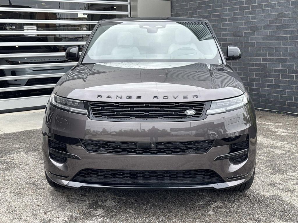 New 2026 Land Rover Range Rover Sport Dynamic SE AWD/4WD image 2