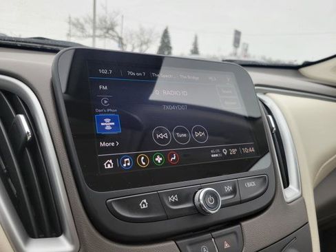 Used 2022 Chevrolet Malibu LT w/ Leather Package image 17