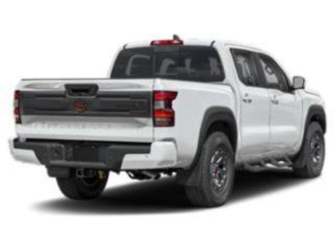 Used 2025 Nissan Frontier PRO-4X AWD/4WD image 11