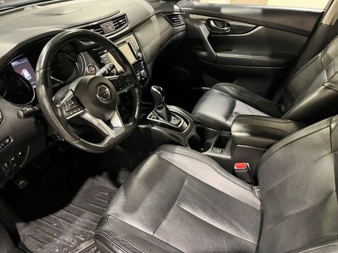 Used 2018 Nissan Rogue SL image 14