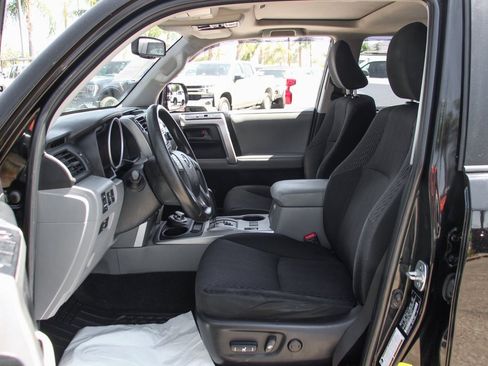 Used 2013 Toyota 4Runner SR5 image 16