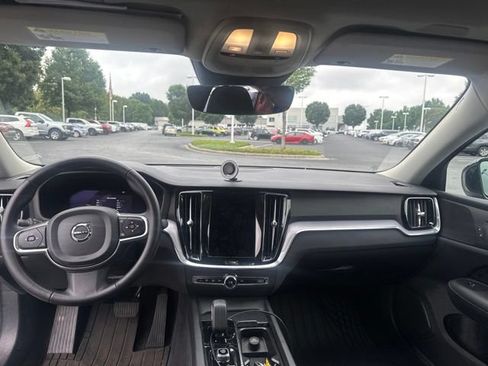 Used 2024 Volvo S60 B5 Core FWD image 16
