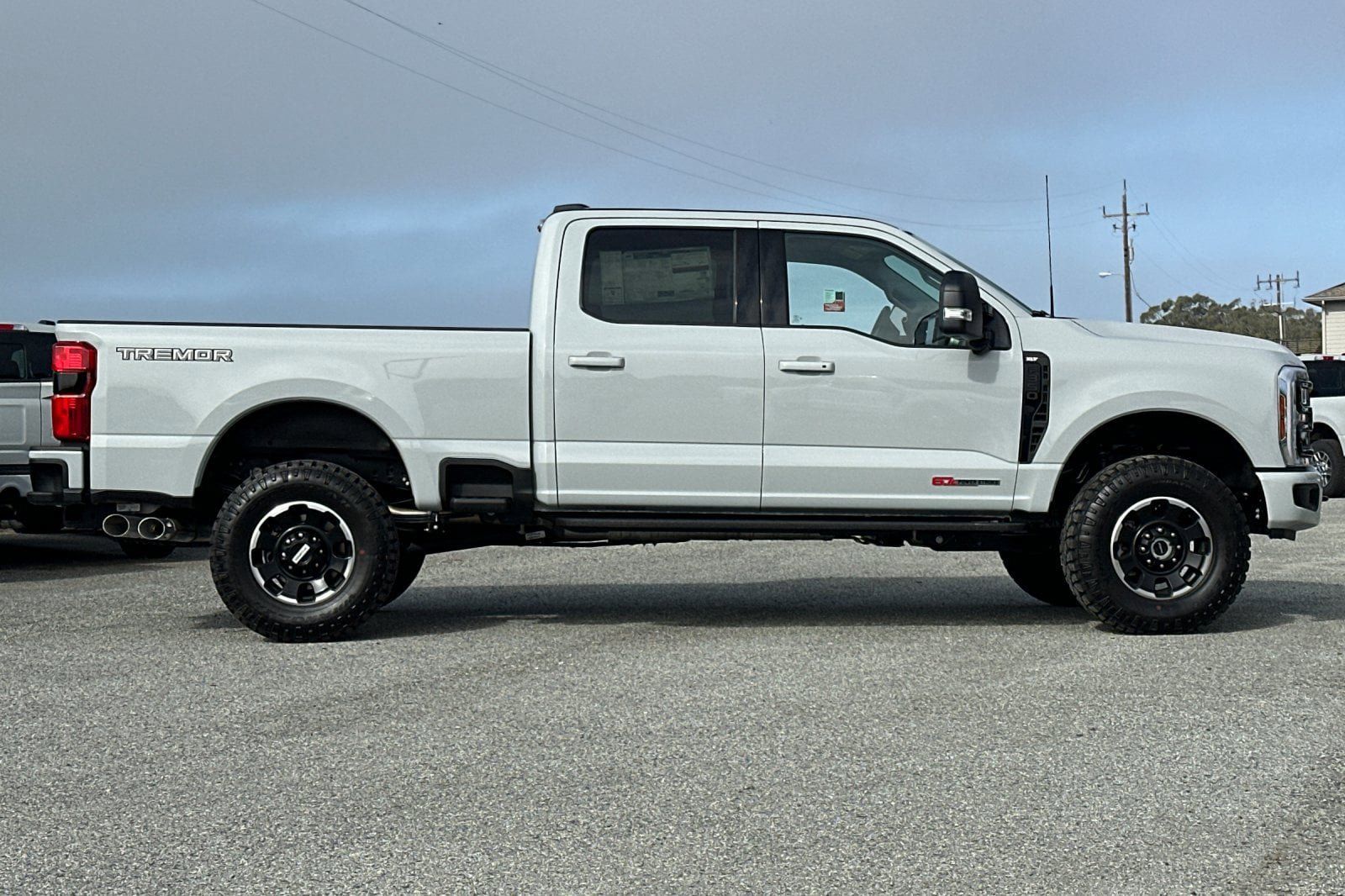 New 2026 Ford F350 XLT w/ XLT Premium Package AWD/4WD image 6