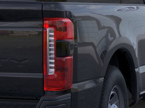 New 2026 Ford F350 XL w/ 360-Degree Camera Package RWD image 21