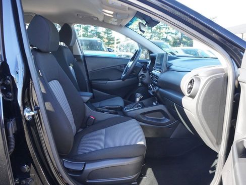 Used 2023 Hyundai Kona SE w/ Cargo Package image 29